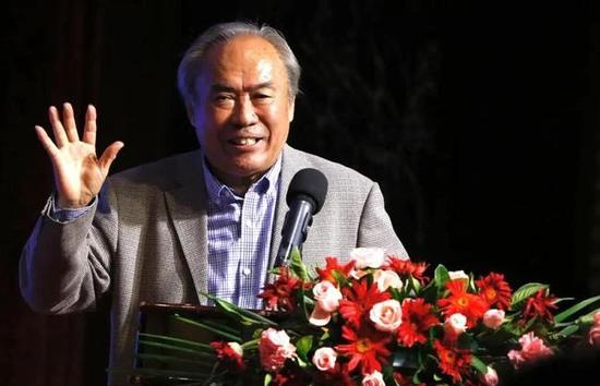 日本午夜人成免费视频