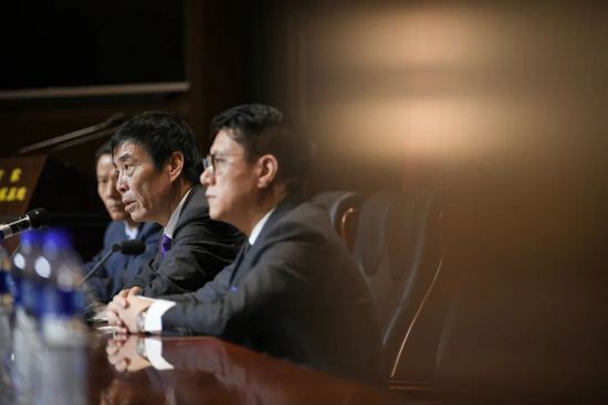 成人短片