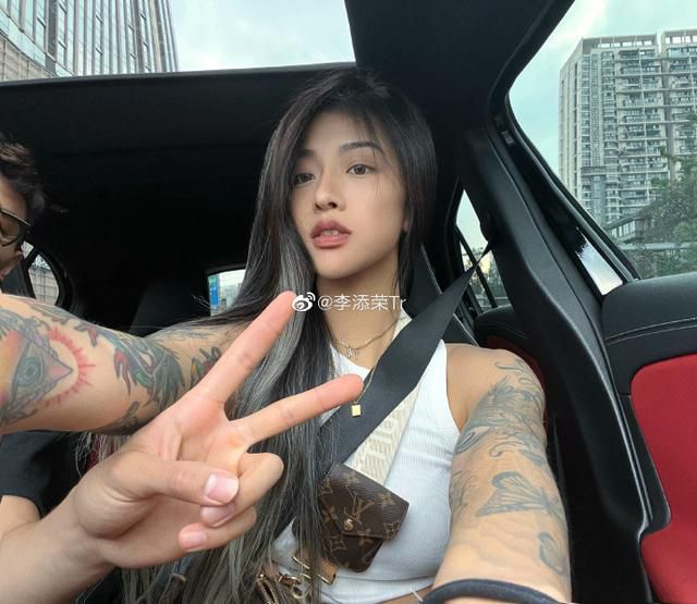 贪图我妻子的美貌